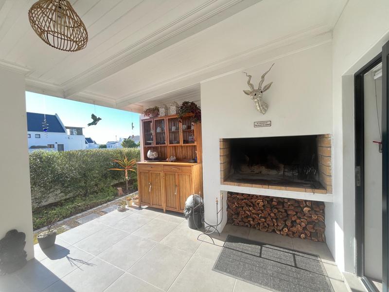 4 Bedroom Property for Sale in Dwarskersbos Western Cape